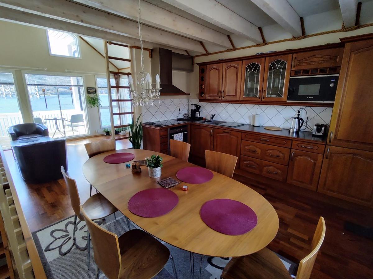 Tjeldsundbrua Overnatting - Sjohus1 Evenskjer Экстерьер фото